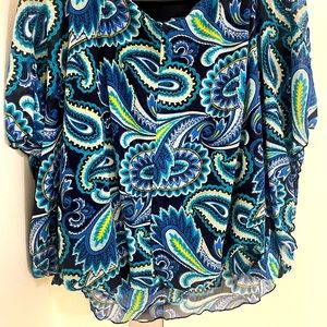 Studio Works Multi Colored Top. Colors: Blue, Green, Yellow, White. Size Large